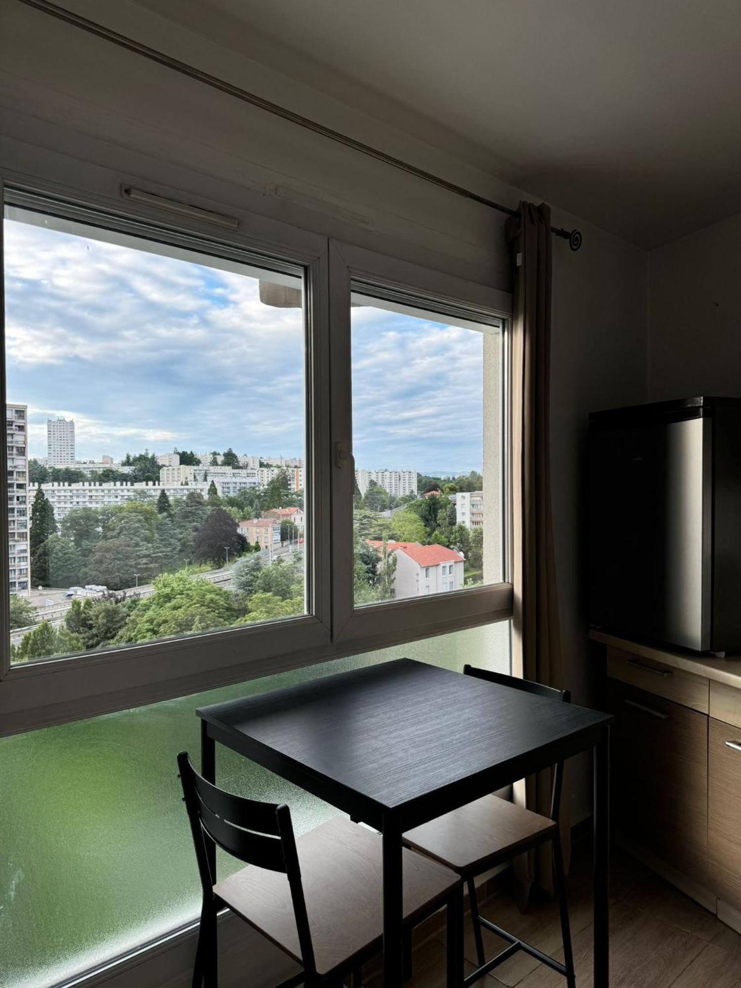 Appart' Hotel Fauriel Saint Etienne Avec Parking Exterior foto